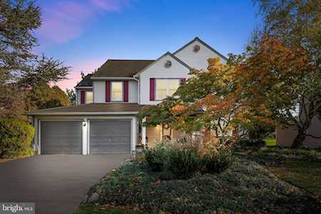 251 Winchester Dr Horsham, PA 19044