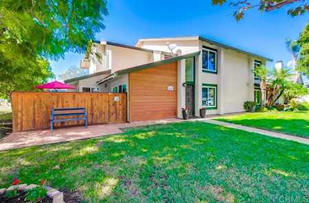 2040 Shadytree Ln Encinitas, CA 92024
