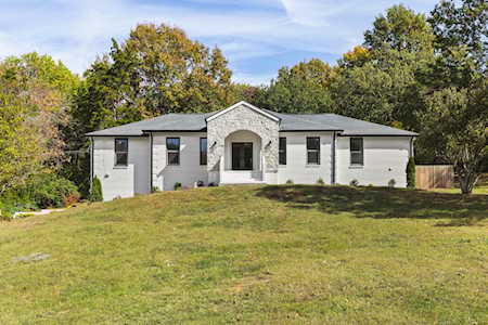 7012 Ellendale Dr Brentwood, TN 37027