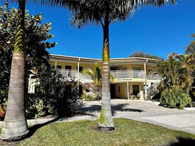 145 10th Ave N #16 St. Petersburg, FL 33701