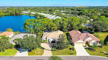 7067 Treymore Ct Sarasota, FL 34243