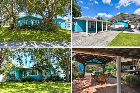 2001 49th St N St. Petersburg, FL 33710
