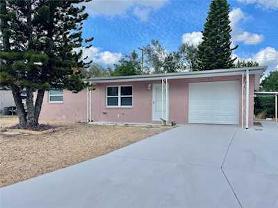 4543 Phoenix Ave Holiday, FL 34690