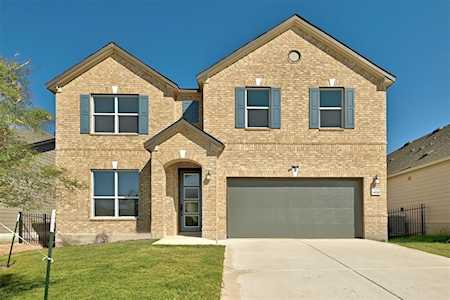 4616 Jade Oasis DR Manor, TX 78653