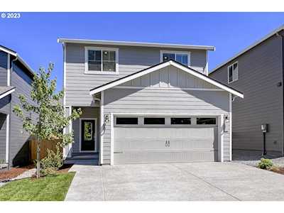 4012 SW 42nd ST Gresham, OR 97080