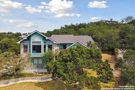 6711 Berg Blvd San Antonio, TX 78256