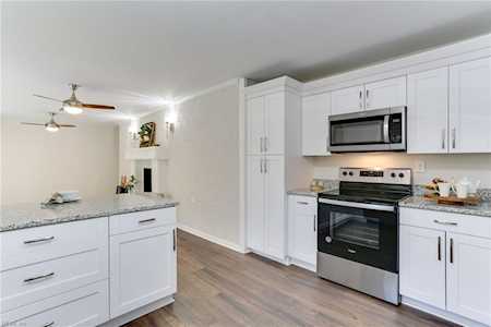 100 Ruth Ln Williamsburg, VA 23188