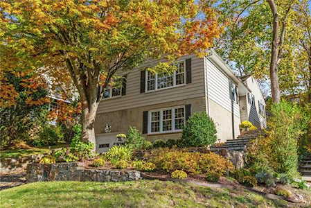 8 Chadwick Rd White Plains, NY 10604