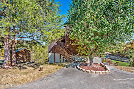 2350 Kerr Rd Sevierville, TN 37876