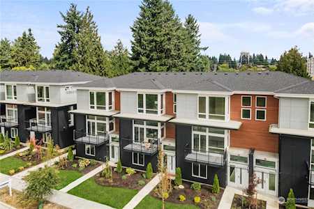 1212 Harrington Ave NE Renton, WA 98056