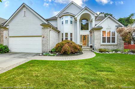 29259 Stillwater Farmington Hills, MI 48334