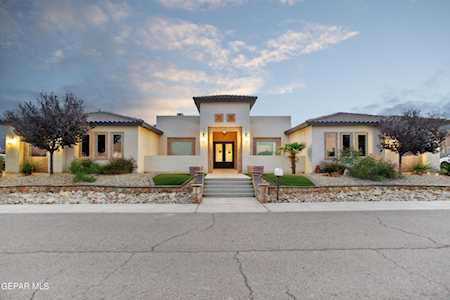 2245 Hacienda Rey Dr Sunland Park, NM 88063