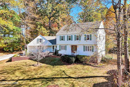 416 E Fox Den Dr Knoxville, TN 37934
