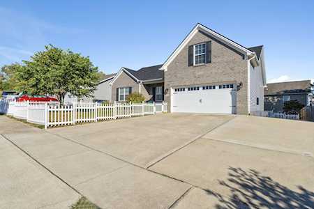 704 Newtown Springs Dr Lexington, KY 40511