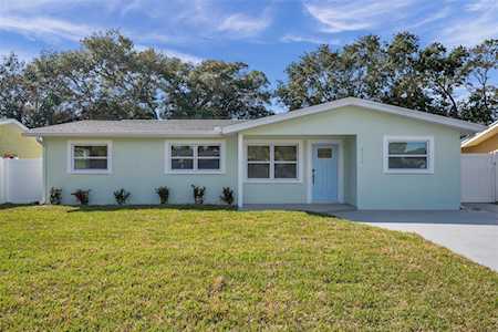 2116 Isabelle St Largo, FL 33774
