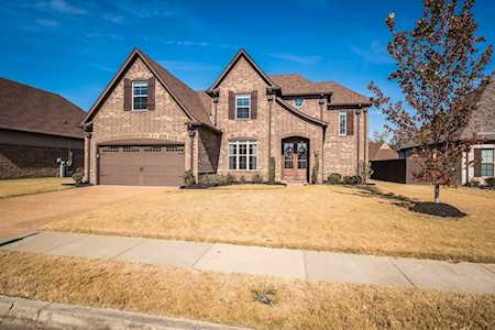9296 Cloverwood Ln Cordova, TN 38016