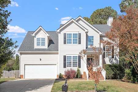 102 Deanscroft Court Cary, NC 27518