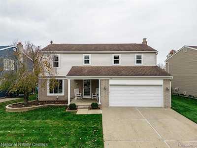 2431 Brookfield St Canton Twp, MI 48188
