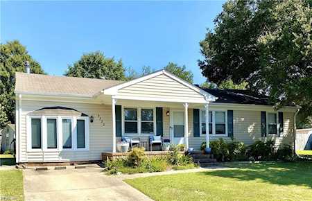 3332 Andrews Dr Chesapeake, VA 23323