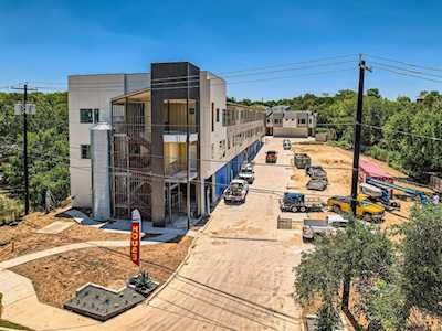 1811 Webberville RD #1209 Austin, TX 78721