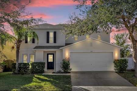 519 Rosselli Blvd Davenport, FL 33896