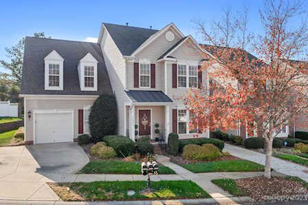 14546 Greenpoint Ln Huntersville, NC 28078