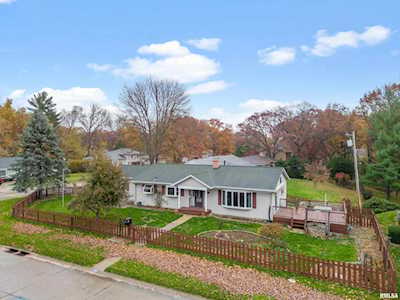 3701 34th St Rock Island, IL 61201