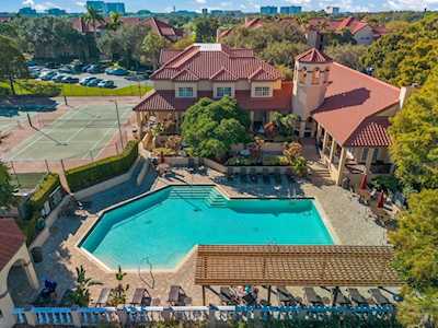 2400 Feather Sound Dr #428 Clearwater, FL 33762