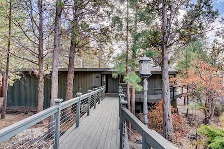 1914 NW West Hills Ave Bend, OR 97703