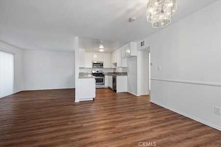14821 Sherman Way #1 Van Nuys, CA 91405