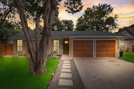 703 Milton CV Leander, TX 78641