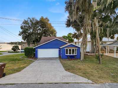 323 Lakeshore Ct Polk City, FL 33868