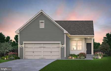 21931 Hawksbill High Circle #01 Sterling, VA 20164