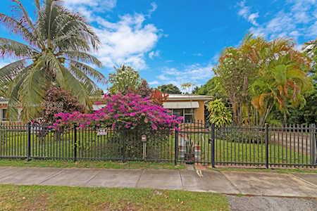 1246 NE 110th Ter Miami, FL 33161