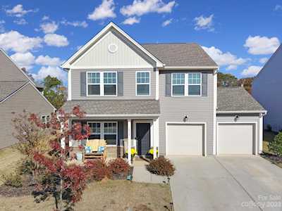 1010 Bramcote Ln Charlotte, NC 28215