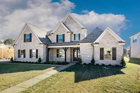 123 Fruited Plain Dr Collierville, TN 38017