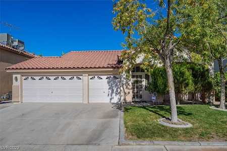 6562 Begonia Bay Ave Las Vegas, NV 89142