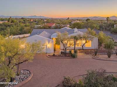 5780 N Camino Padre Isidoro Tucson, AZ 85718