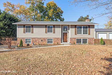 7737 Nubbin Ridge Dr Knoxville, TN 37919