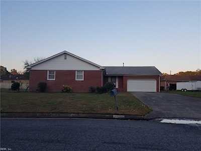 2229 Rock Creek Dr Chesapeake, VA 23325