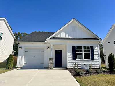 345 Maidenhair Place Clayton, NC 27520