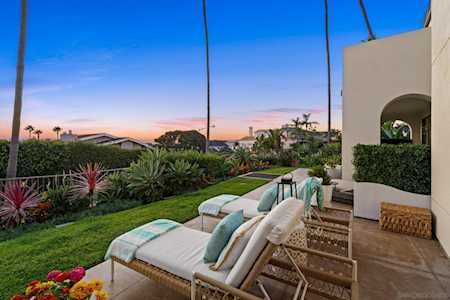 5480 La Jolla Blvd #J102 La Jolla, CA 92037