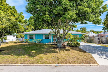 1219 32nd St W Bradenton, FL 34205
