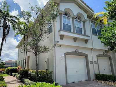 3083 Laurel Ridge Circle Riviera Beach, FL 33404