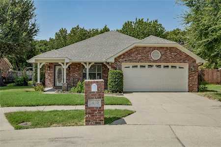 1030 Roberts Bend Court Granbury, TX 76048