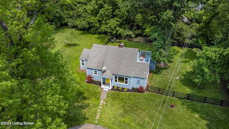 219 Wood Rd Louisville, KY 40222