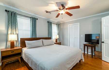 610 Bonneau Lane Mount Pleasant, SC 29464