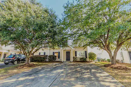 7363 Suncatcher Drive Hanahan, SC 29410