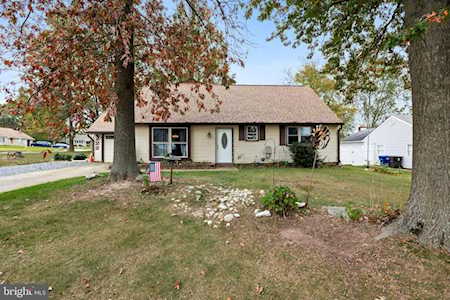 222 Tenby Chase Dr Delran, NJ 08075