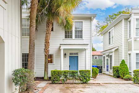 152 Spring Street #E Charleston, SC 29403